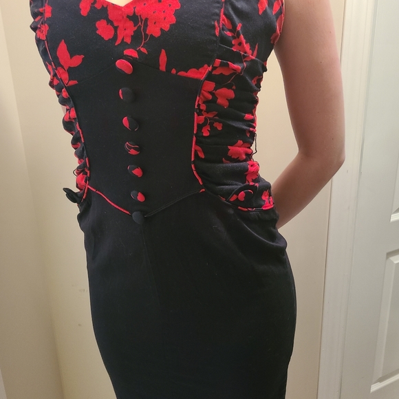 18.) Voodoo Vixen Black/Red Dress - Picture 2 of 5